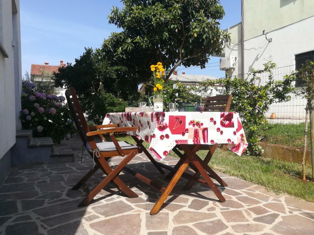 Apartments Mirela Novigrad Istria Extérieur photo